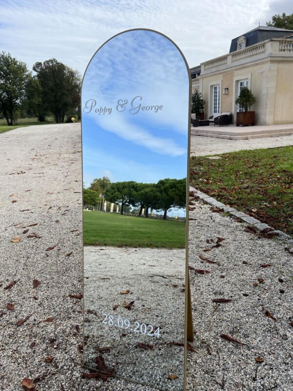 Miroir arrondi doré